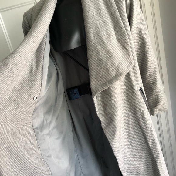 Long coat - Picture 4 of 5